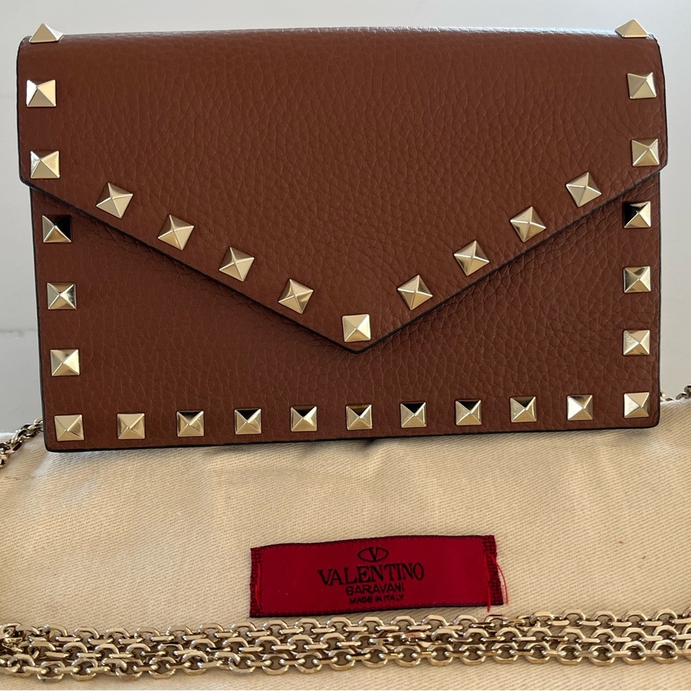 Valentino Garavani Rockstud Pebbled Leather Shoulder Bag / Crossbody / Clutch